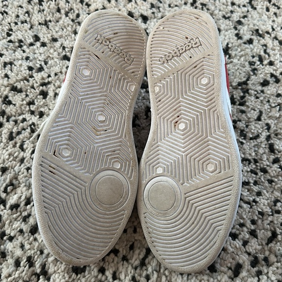 Red & White Reeboks - Picture 8 of 8